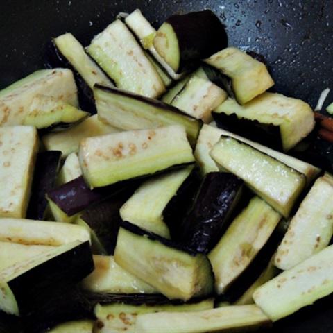 Cách làm cà tím xào tỏi