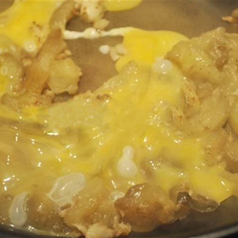 Cách làm cà tím xào trứng