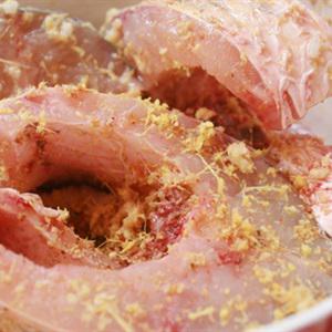 Cách làm cá trắm nướng riềng mẻ