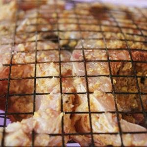 Cách làm cá trắm nướng riềng mẻ