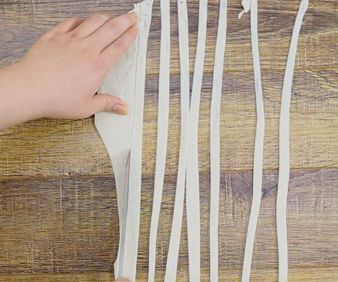 Cá trứng chiên bơ tỏi thơm lừng vàng ruộm, vèo vèo đưa cơm