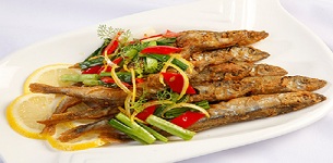 Cá trứng chiên bơ tỏi