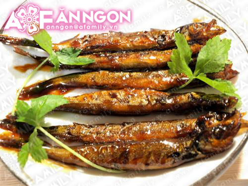 Cá trứng kho mặn ngọt lạ miệng