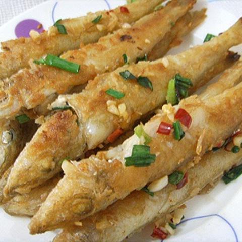 Cách làm cá trứng sốt tỏi gừng