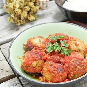 Cách làm cá viên sốt cà chua