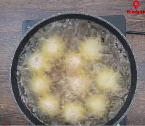 Cách chế biến hồng trà mật ong vị gừng cay ngọt