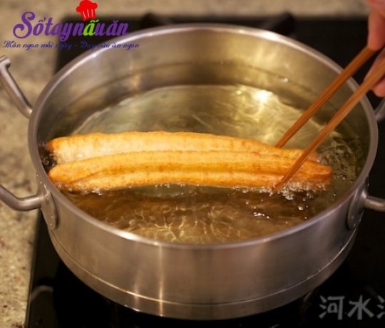 Cách chiên quẩy giòn