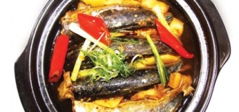 Cách kho cá nục với dứa hài hòa hương vị thơm ngon