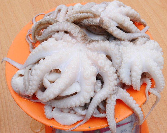 Cách làm bạch tuộc xào chua ngọt