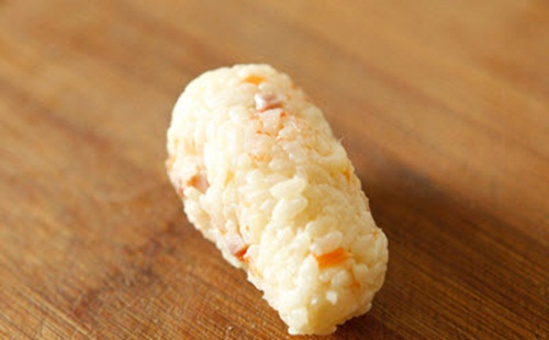 Cách làm bánh bao bí đỏ vừa mềm vừa ngon mà lạ miệng vô cùng