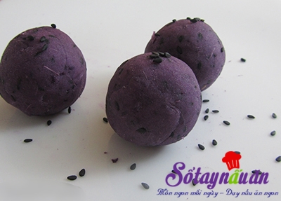 Cách làm bánh bao khoai lang tím đẹp mắt