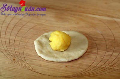 Cách làm bánh bao kim sa lạ miệng ngon tuyệt