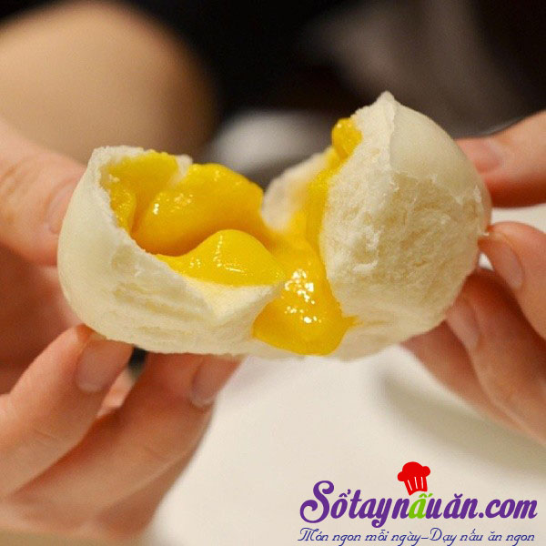 Cách làm bánh bao kim sa lạ miệng ngon tuyệt