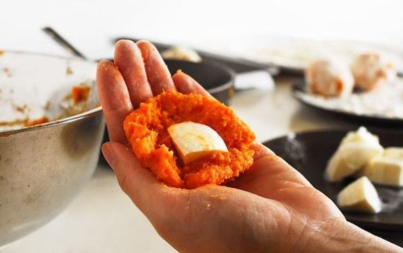 Cách làm bánh bí đỏ phô mai