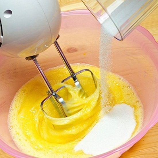 Cách làm bánh bông lan flan thơm ngon