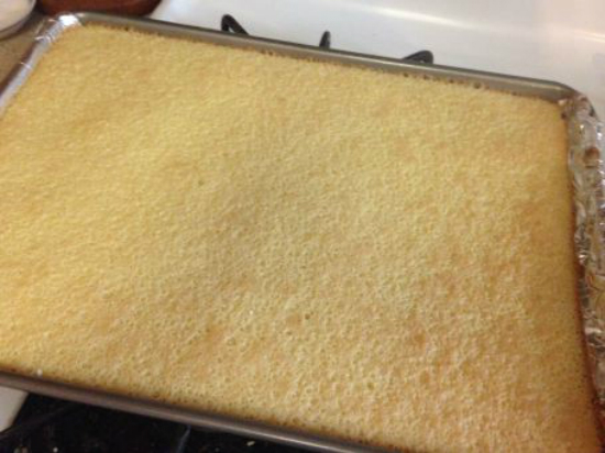 Cách làm bánh bông lan khoai môn