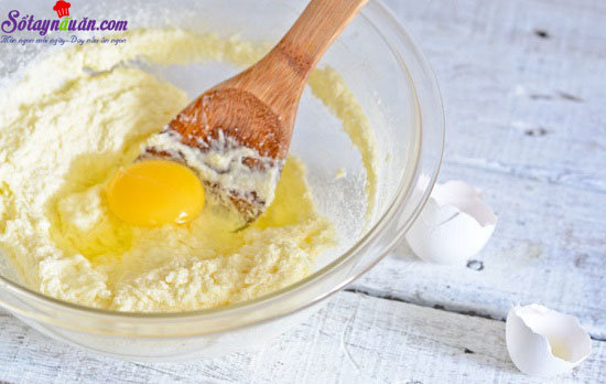 Cách làm bánh bông lan màu đỏ nhung đặc biệt