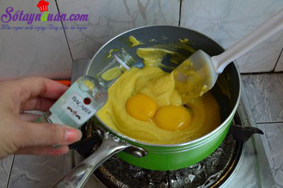 Cách làm bánh bông lan ngon đơn giản tại nhà