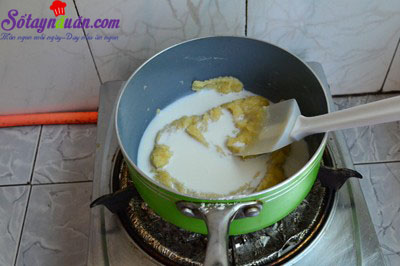 Cách làm bánh bông lan ngon đơn giản tại nhà