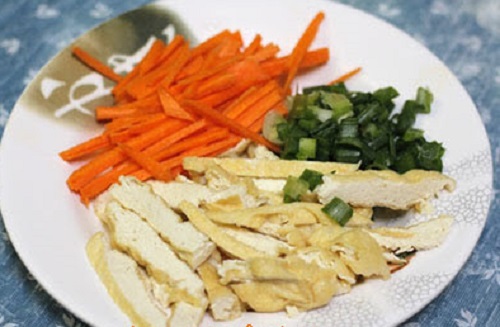 Cách làm bánh bông lan xốp mềm vô cùng đơn giản bằng nồi cơm điện