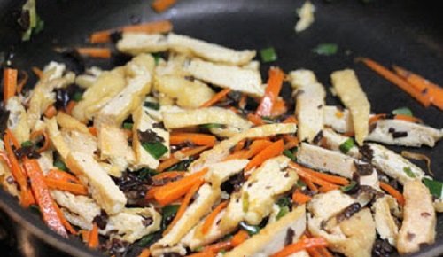 Cách làm bánh bông lan xốp mềm vô cùng đơn giản bằng nồi cơm điện