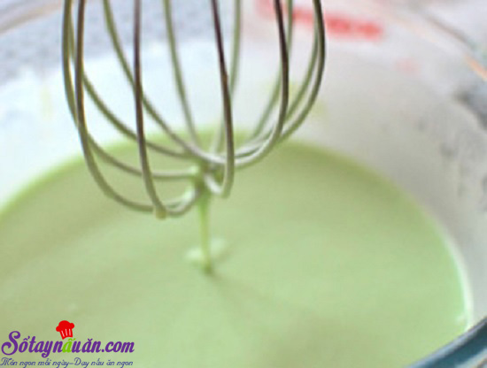 Cách làm bánh crepe lá dứa Kuih dadar thơm ngon hấp dẫn