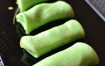 Cách làm bánh crepe lá dứa Kuih dadar thơm ngon hấp dẫn