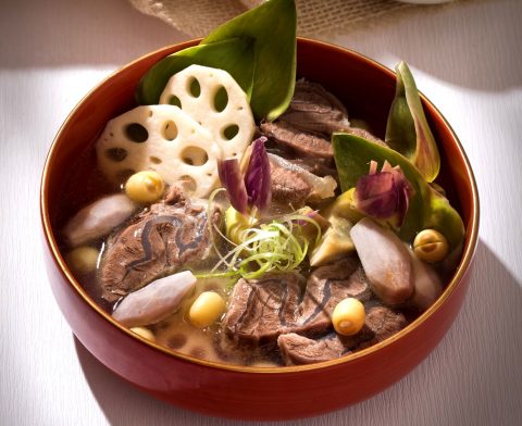 Cách làm bánh cuốn bằng chảo đơn giản, dễ ăn