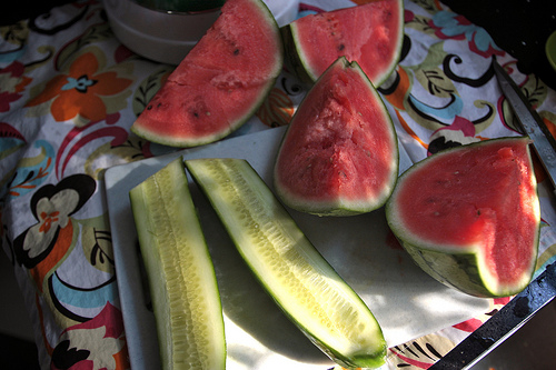 Cách làm bánh dẻo trà xanh trứng muối hình Kitty siêu đáng yêu