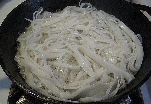 Cách làm bánh dừa nhúng socola ngon tuyệt cú mèo