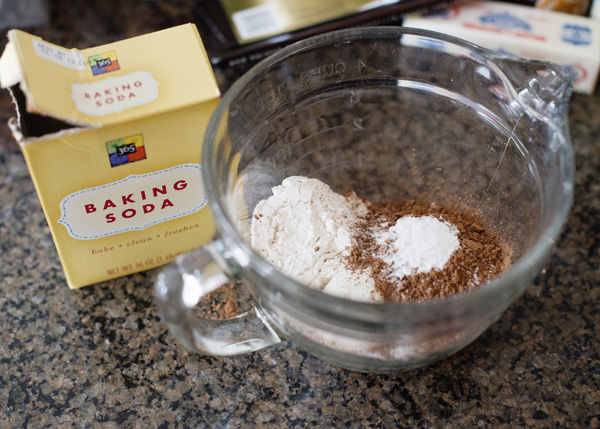 Cách làm bánh flan socola