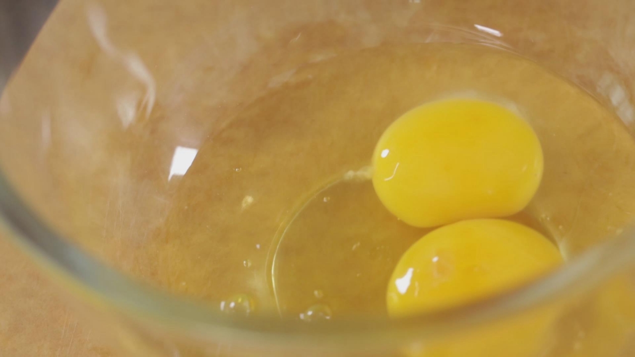 Cách làm bánh gạo chiên lắc phô mai khiến giới trẻ phát cuồng