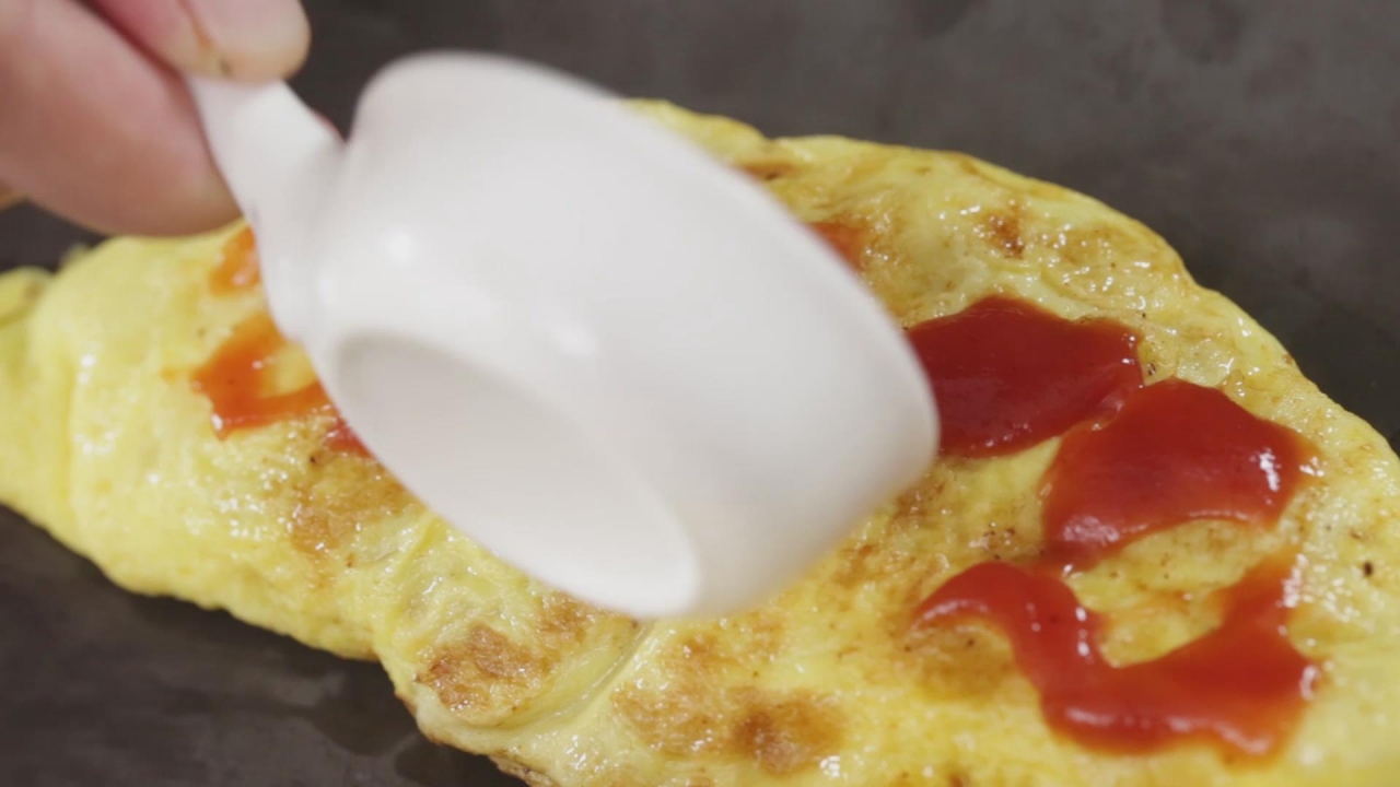 Cách làm bánh gạo chiên lắc phô mai khiến giới trẻ phát cuồng