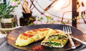 Cách làm bánh gạo chiên lắc phô mai khiến giới trẻ phát cuồng