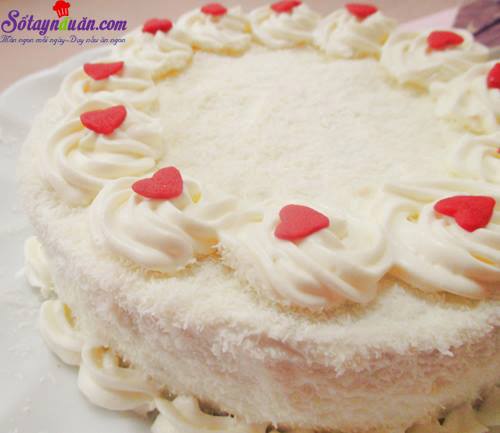 Cách làm bánh gato kem dừa tặng bé nhân quốc tế thiếu nhi