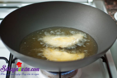 Cách làm bánh gối cà ri gà thơm ngon khó cưỡng