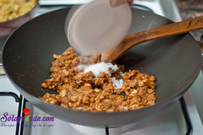 Cách làm bánh gối cà ri gà thơm ngon khó cưỡng