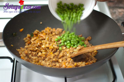 Cách làm bánh gối cà ri gà thơm ngon khó cưỡng