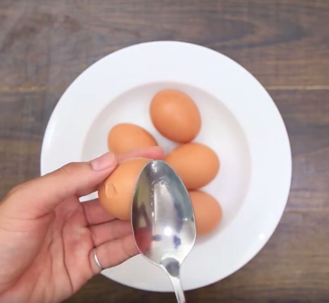 Cách làm bánh hình mái ngói nhân phô mai thơm ngậy đẹp mắt