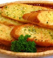 Cách làm bánh mì bơ tỏi đơn giản, thơm ngon