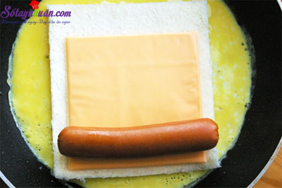 Cách làm bánh mì cuộn trứng phô mai thơm ngon hấp dẫn