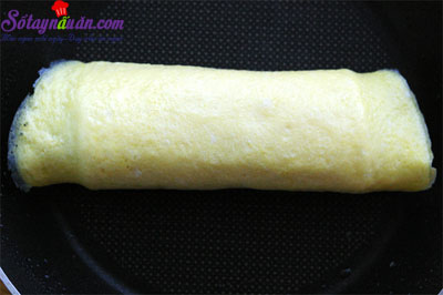 Cách làm bánh mì cuộn trứng phô mai thơm ngon hấp dẫn