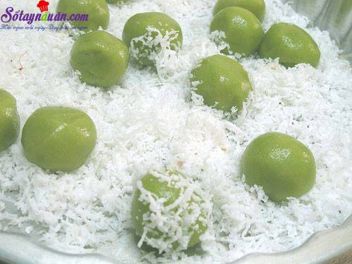 Cách làm bánh nếp lăn dừa thơm ngon hấp dẫn