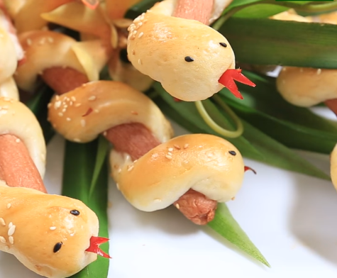 Cách làm bánh nếp nhân đậu đỏ dẻo thơm, bao nhiêu ăn cũng hết