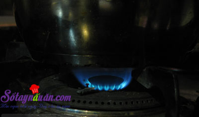 Cách làm bánh nhãn phủ đường cực dễ mà cực ngon