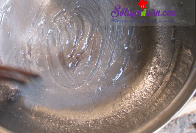 Cách làm bánh nhãn phủ đường cực dễ mà cực ngon