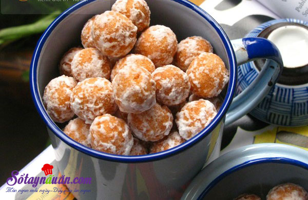 Cách làm bánh nhãn phủ đường cực dễ mà cực ngon