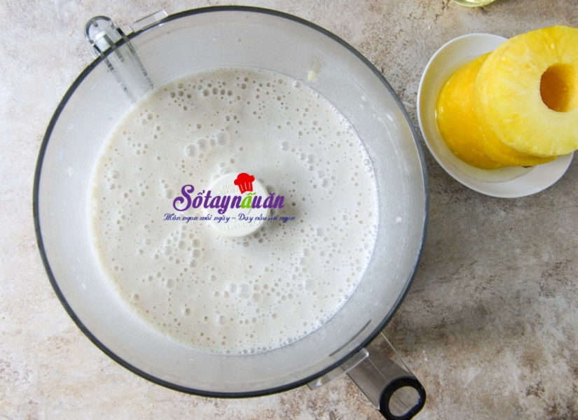 Cách làm bánh Pancake chuối dứa cho bữa sáng