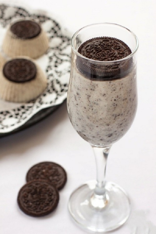 Cách làm bánh Pavlova chua dịu, mềm mịn như mây, ăn hoài không ngán