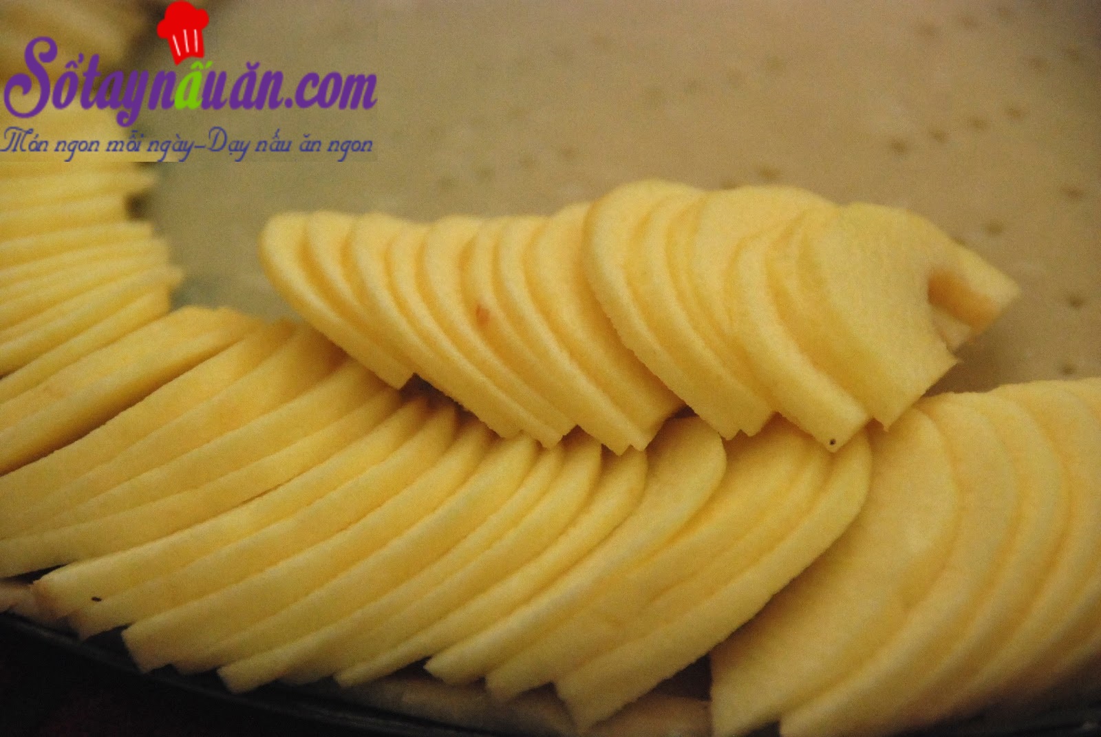 Cách làm bánh táo nở hoa cực dễ